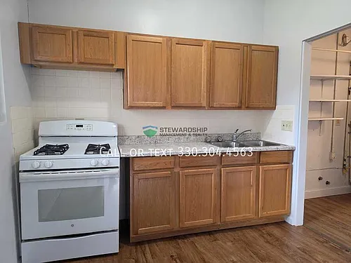 1442 Virginia Ave Photo 1