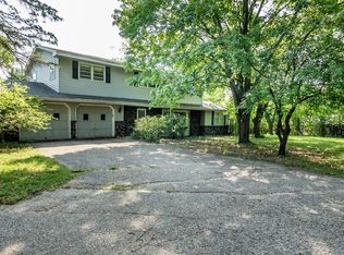 7025 Mariann Dr, Eden Prairie, MN 55346