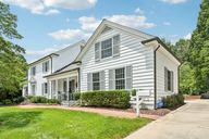 E Willowbrook Dr-1006-008.jpg