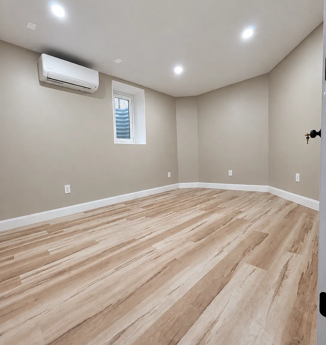 Browning Ave — Photo 1