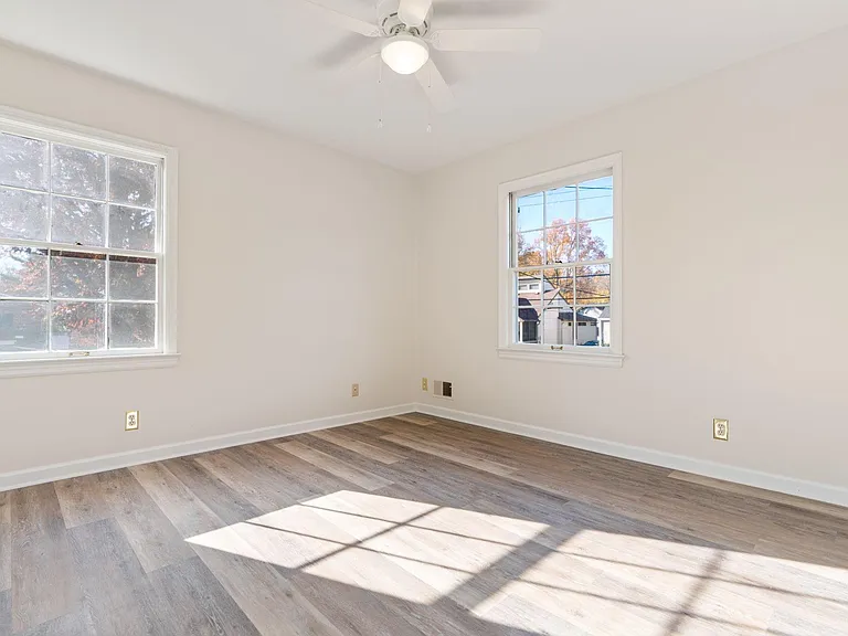 4058 Massie Ave #4 — Photo 16