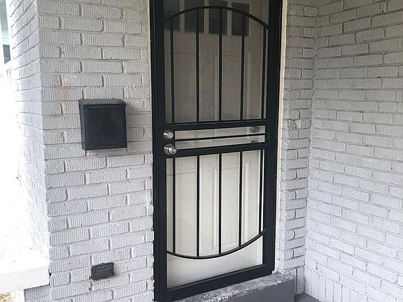3rd image of 1284 Snowden Ave
