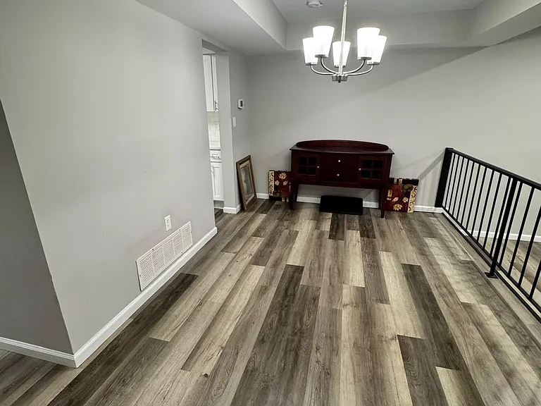 19 Romanoff Ct — Photo 8