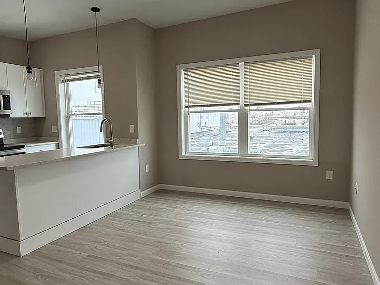 71 Spencer Ave #5 — Photo 3
