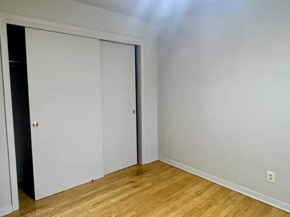 806-822 Mayfair Avenue