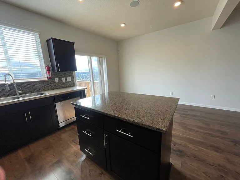12822 SE 155th Ave — Photo 16