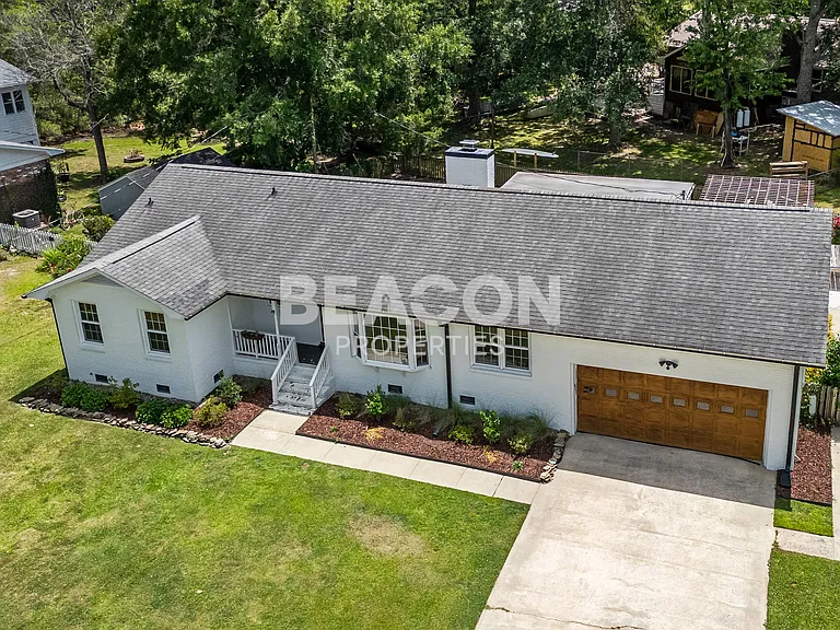 406 W Blackbeard Rd — Photo 15