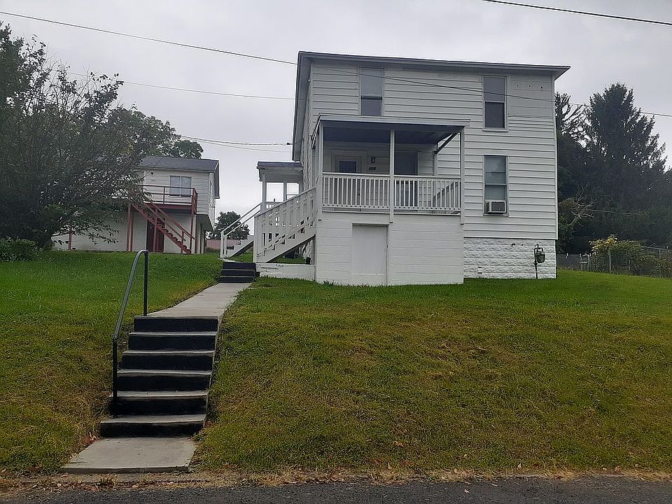 1st image of 108 Hartman St