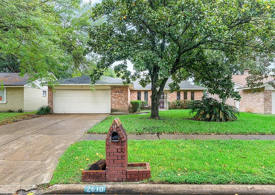 1st image of 2610 Quiet Meadows Dr