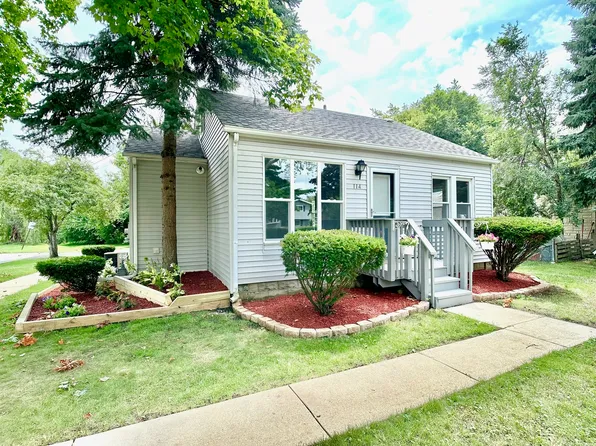 114 E Crest Ave, Bensenville, IL 60106