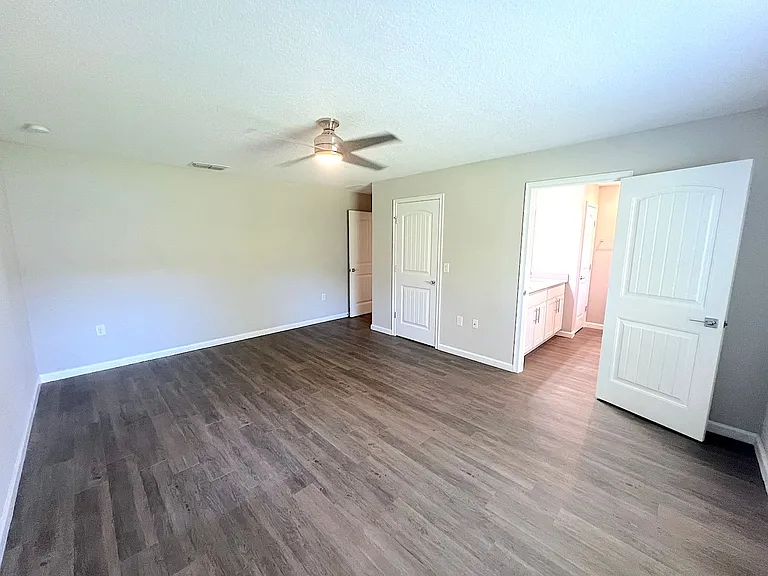 32 Postman Ln — Photo 18