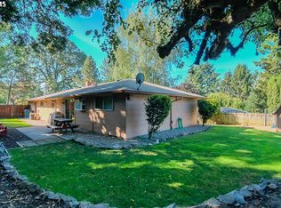 15919 SE Oatfield Rd, Milwaukie, OR 97267