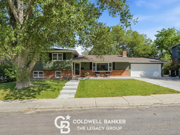 3631 Carmel Dr, Casper, WY 82604