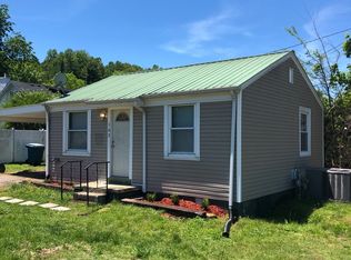 102 N Cooley Ave, Waverly, TN 37185