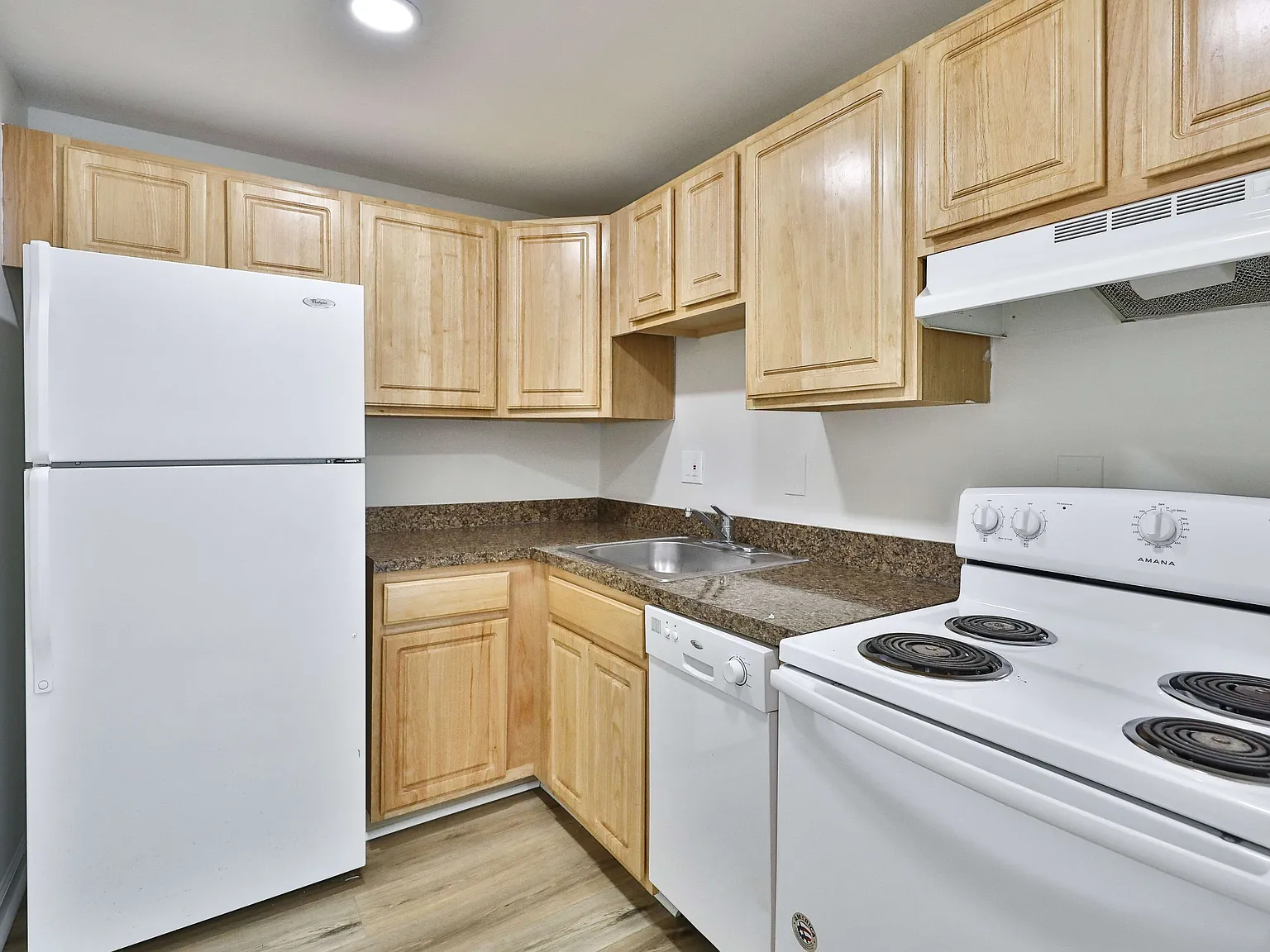 New Orleans Park Apartments — Photo 4