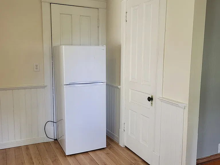 223 N Kalamazoo Ave #2 — Photo 9