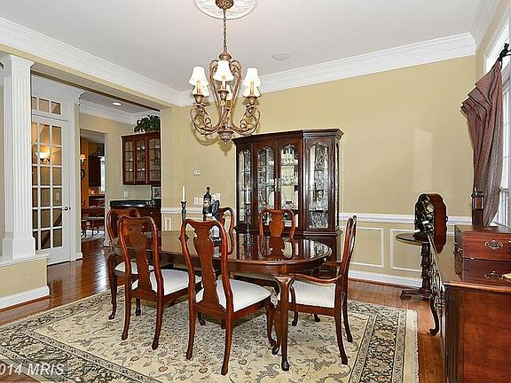 3rd image of 5601 Mendelmore Way