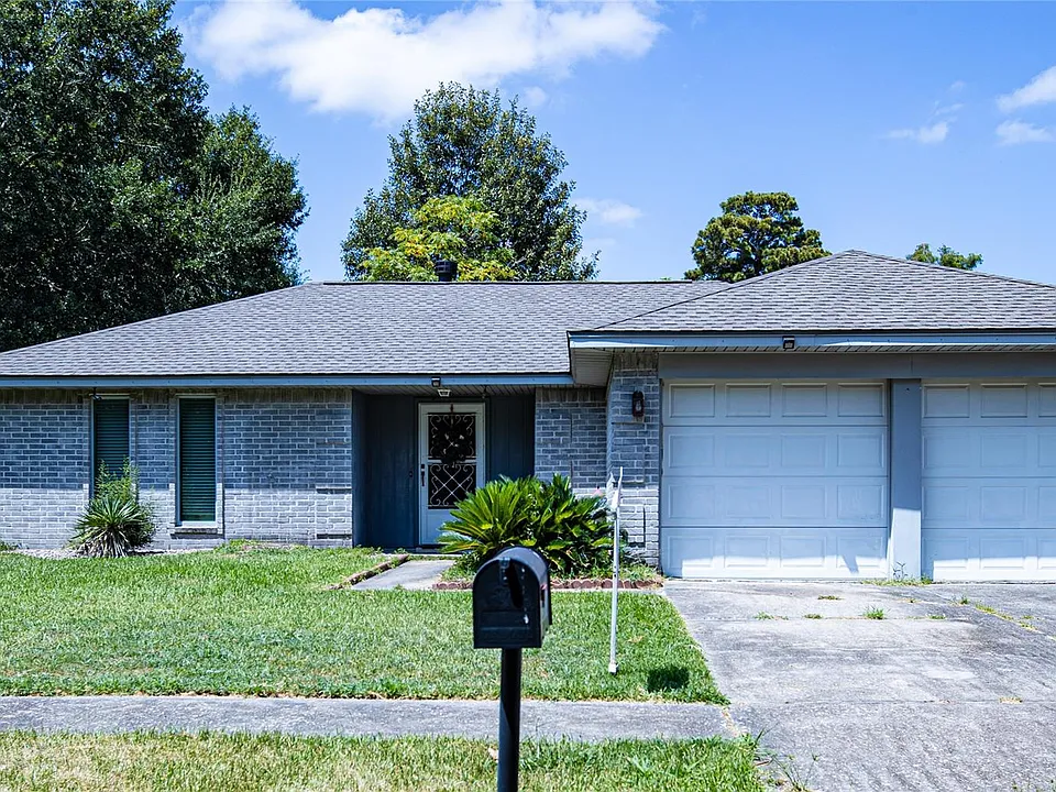 23115 Bright Star Dr