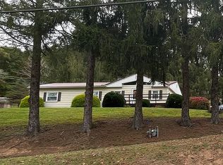 2842 Ripley Rd, Spencer, WV 25276