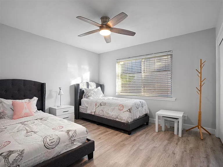 9403 Timberside Dr — Photo 22