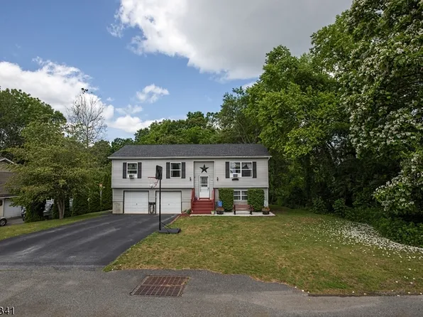 99 Riverview Way, Montague Twp., NJ 07827