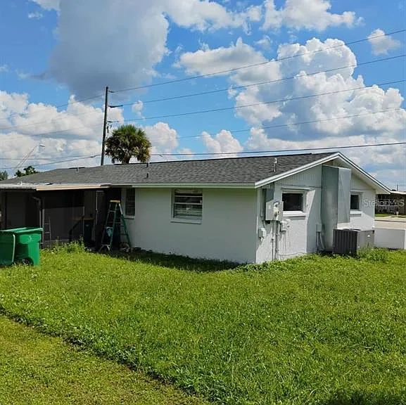 21440 Midway Blvd — Photo 2