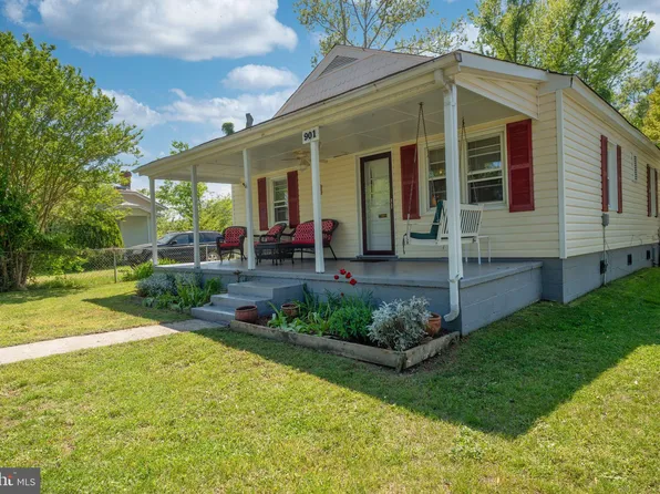 901 Bancroft Ave, Colonial Beach, VA 22443