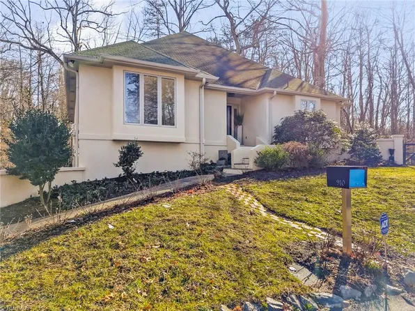 910 Idlewilde Heath Ct, Winston Salem, NC 27106