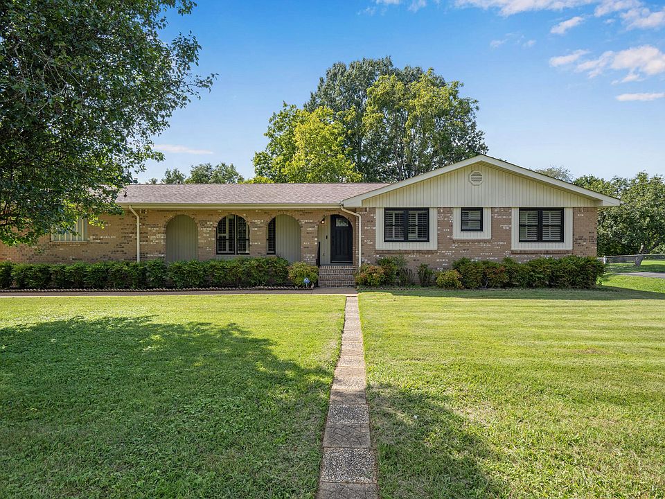 1st image of 154 Valleybrook Cir