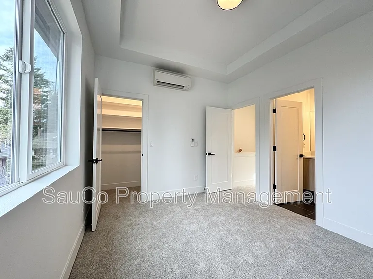4381 SE Tolman St #1 — Photo 10