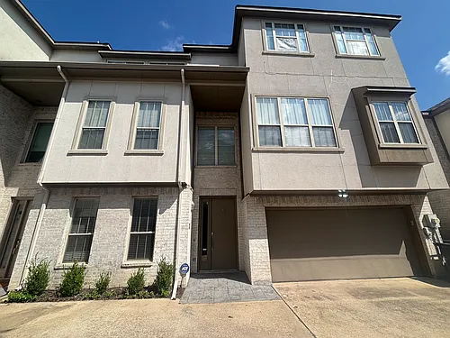 4116 N Hall St Photo 1