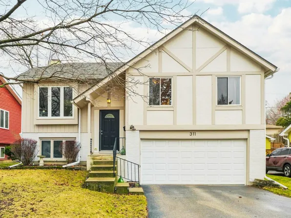 311 Harding Ave, Libertyville, IL 60048