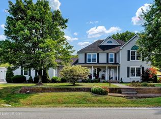 110 Holy Cross Rd, Loretto, KY 40037