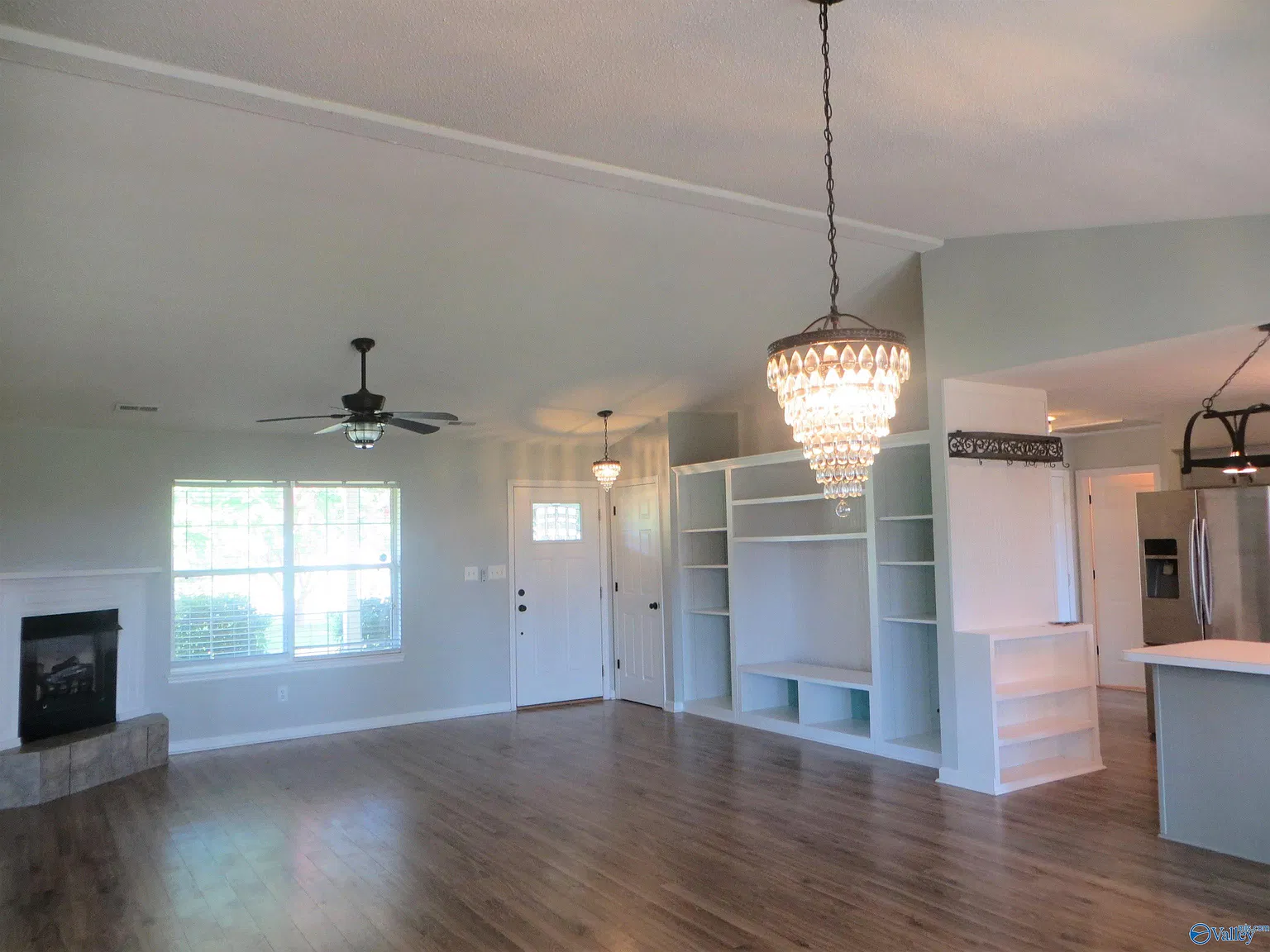 3 bed, 2.0 bath, 1598 sqft, $1,725 — Photo 4