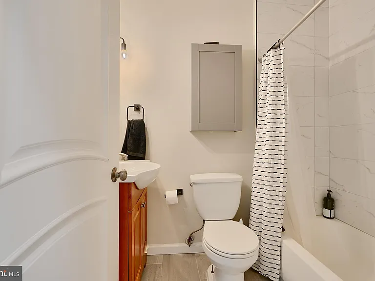 1719 Guilford Ave #2 — Photo 14