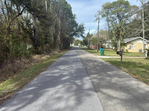 1602 Sunset St, Pascagoula, MS 39567