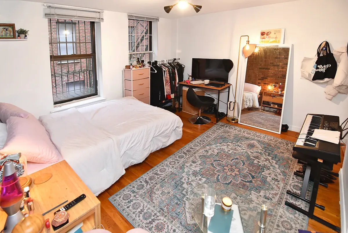 Building Photo - 158 Orchard St #3D