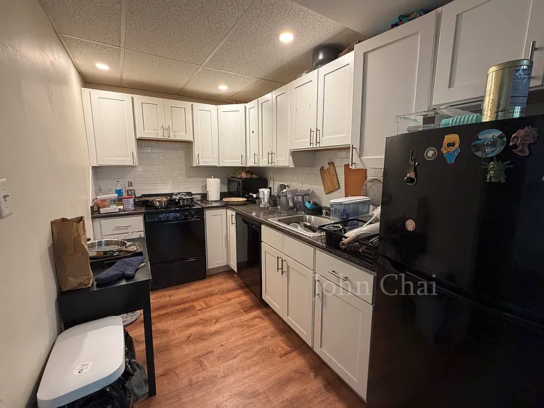 8 Vinal St #1 — Photo 1