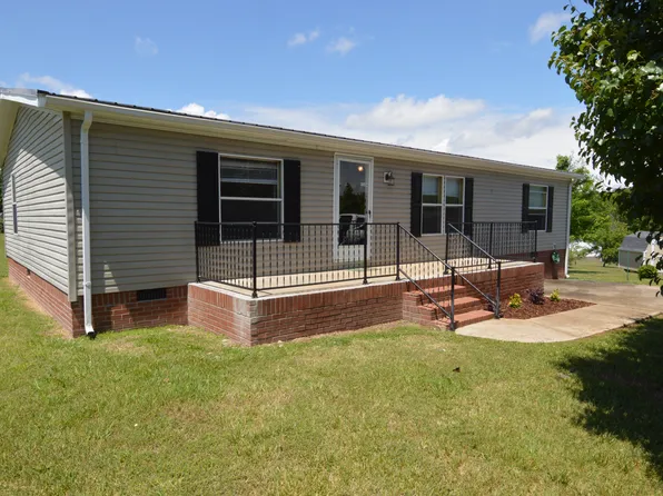 134 Cherokee Dr, Bradyville, TN 37026