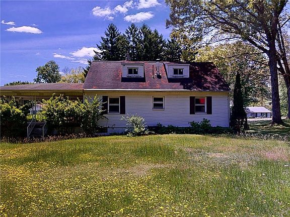 2nd image of 140 Evergreen Dr