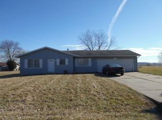 11758 N Sir Lancelot Ln, Cromwell, IN 46732