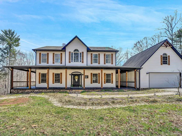 345 Miriam Hill Dr, Rocky Mount, VA 24151