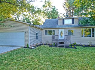 3695 Irving Park Ave, Woodmere, OH 44122