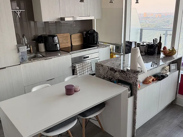 1 Bloor St E #4802 — Photo 15