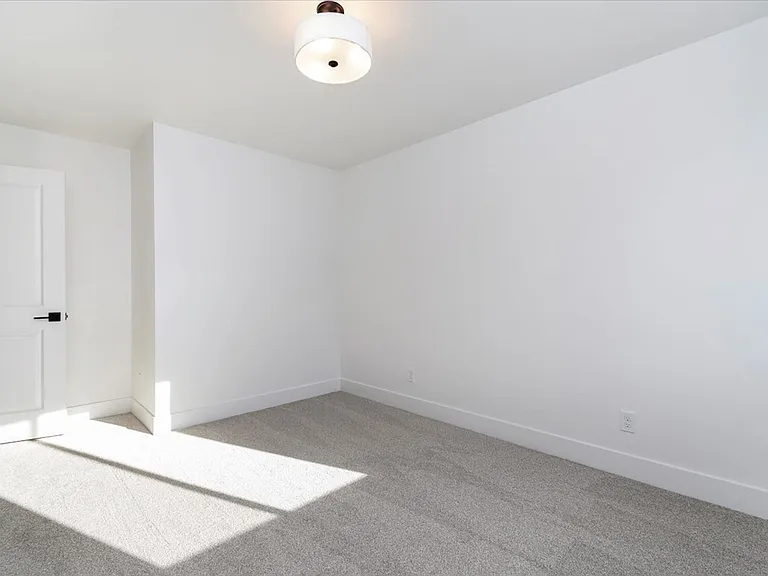 740 S Calhoun Ln — Photo 23