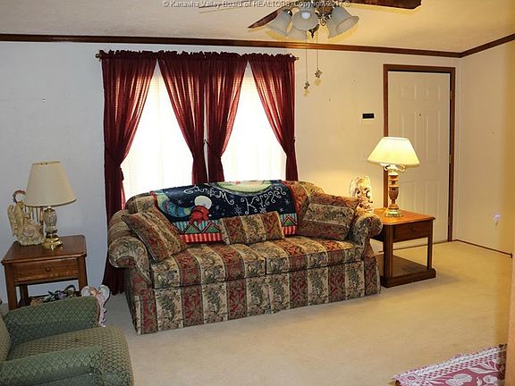 4th image of 155 Elm Street