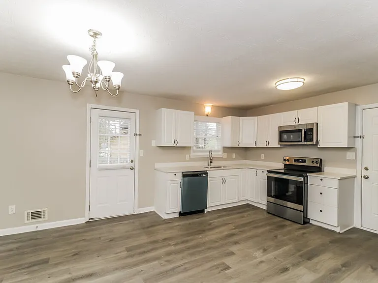 6492 Meadow Lark Dr — Photo 10