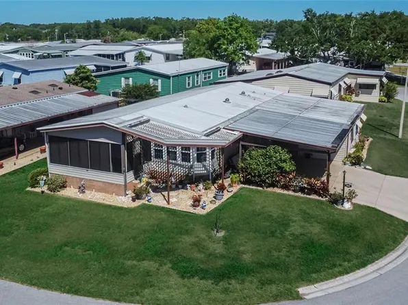 4910 Loch Ness Dr, Lakeland, FL 33810