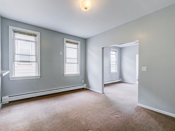 4th image of 130 Melrose Ave Floor 2