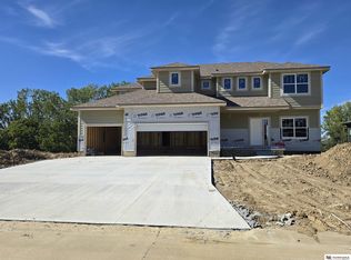 10906 N 172nd St, Bennington, NE 68007